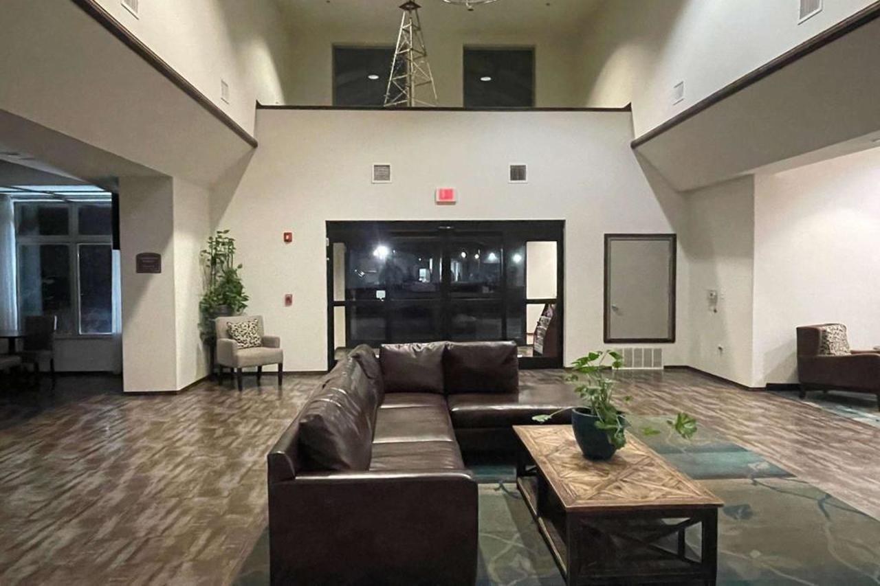Baymont By Wyndham Andrews Tx Hotel ภายนอก รูปภาพ